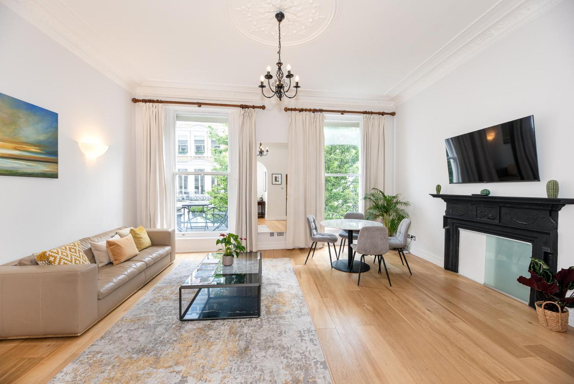 2-Bedroom Victorian Apartment In Kensington 런던 외부 사진